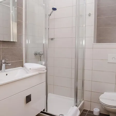 Apartment Maslina *